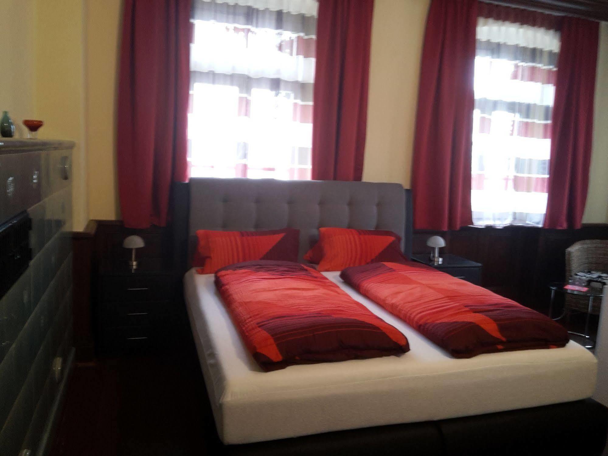 Hotel Zum Schwanen Leimen  Zewnętrze zdjęcie